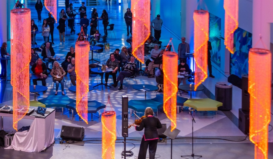 The UB Center for the Arts and the Arts Collaboratory hold the Art in the Open event in November 2023. The event features performances from dance, theater and music students, as well as open studios in the art and media studies department. Photographer: Meredith Forrest Kulwicki. 