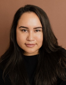 Headshot of Jasmine Alvarado. 