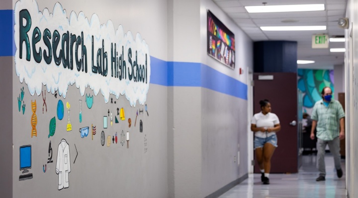 Cover of Learn Magazine. 