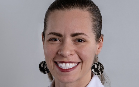 Katheryn Leigh-Osroosh. 