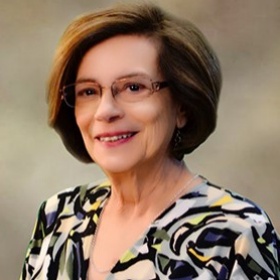 Headshot of Maria Runfola. 