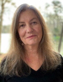 Photo of Melissa Gross.