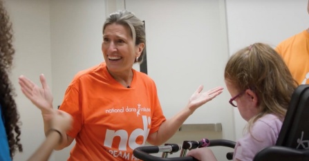 Agnes McConlogue Ferro talking with students. 