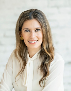 Carla Mart&iacute;nez Machain head shot. 