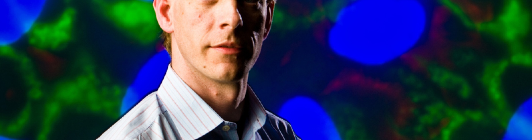 Photo of UB researcher Anders Hakansson. 