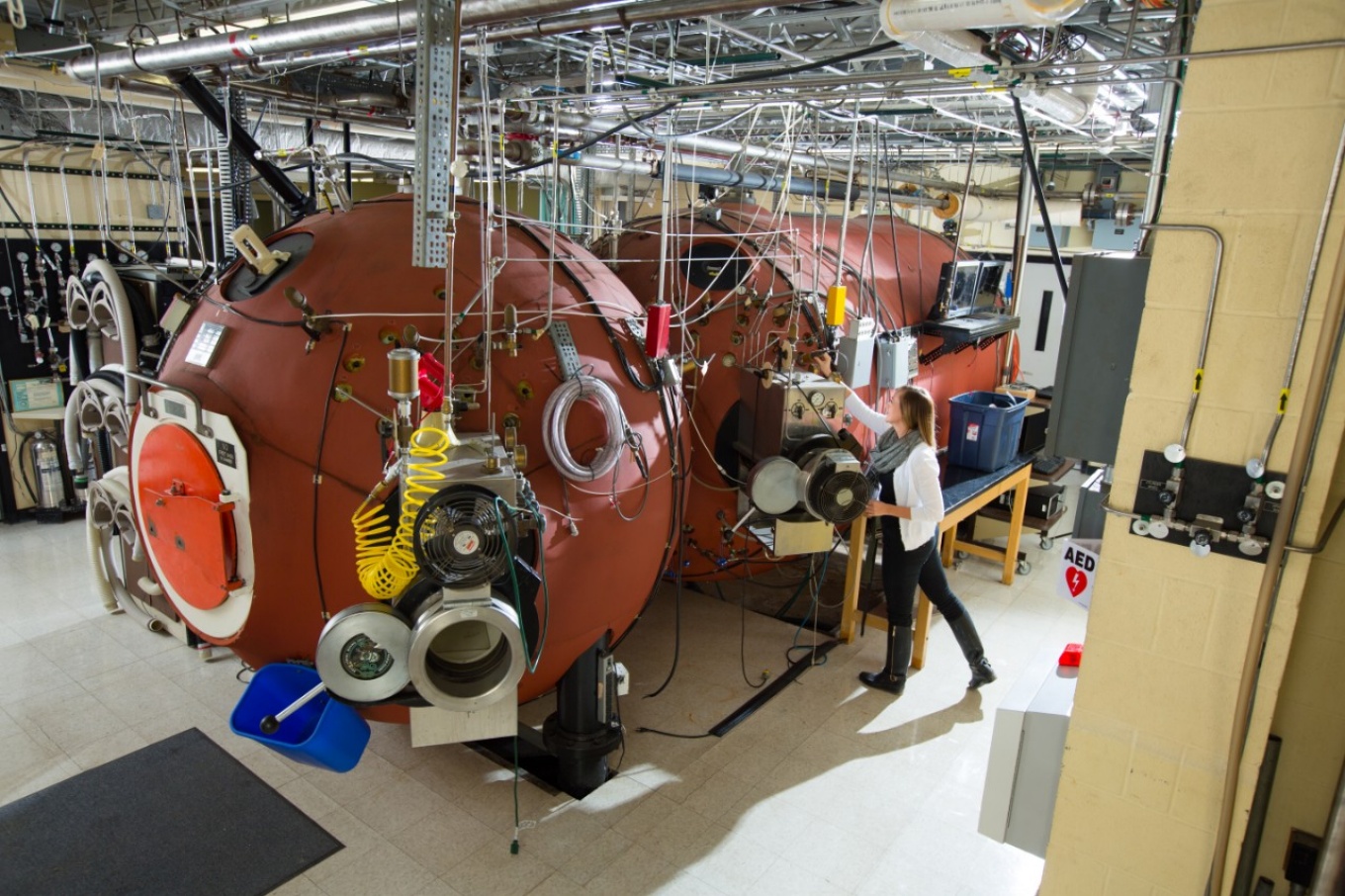 UB's hyperbaric chamber.