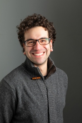 Head shot of Vincent Lynch. 