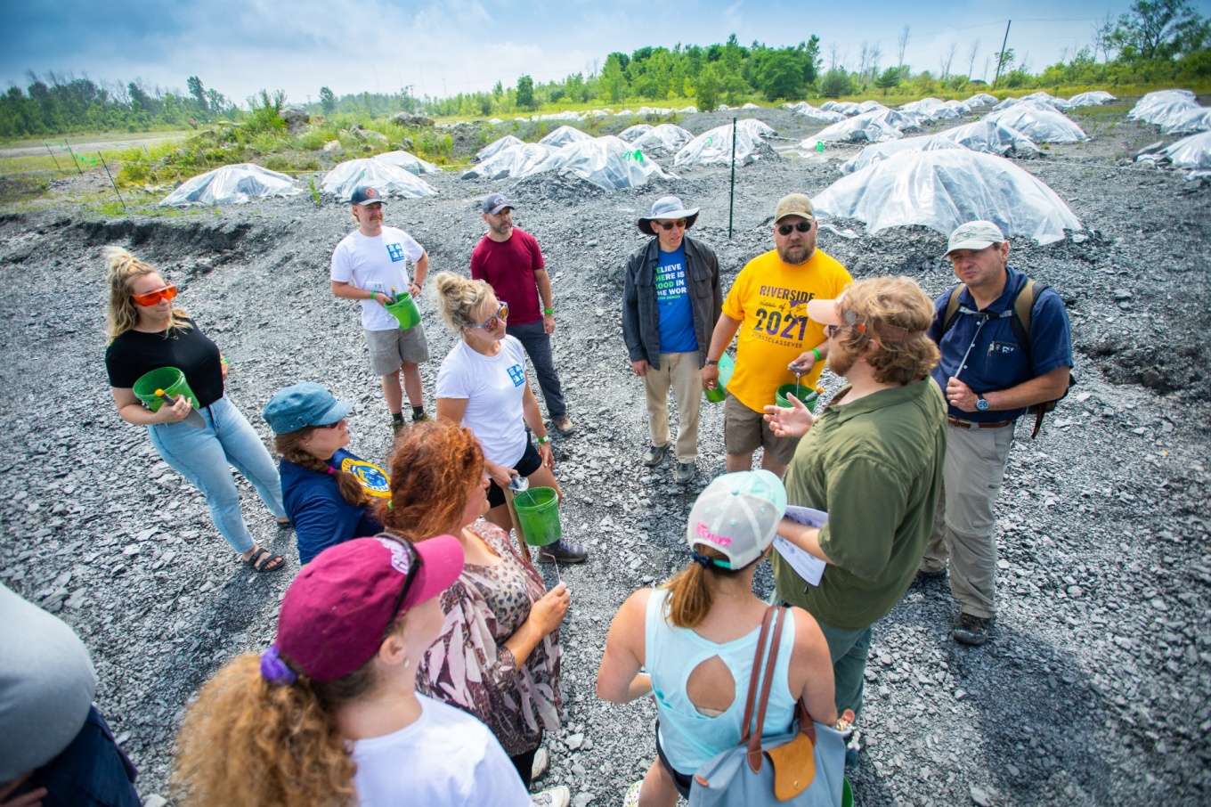 Zoom image: Teachers in the EarthEd Institute visited Penn Dixie Fossil Park and Nature Reserve on July 14 to learn about fossils and rocks that can be found in Western New York. Credit: Douglas Levere / University at Buffalo 