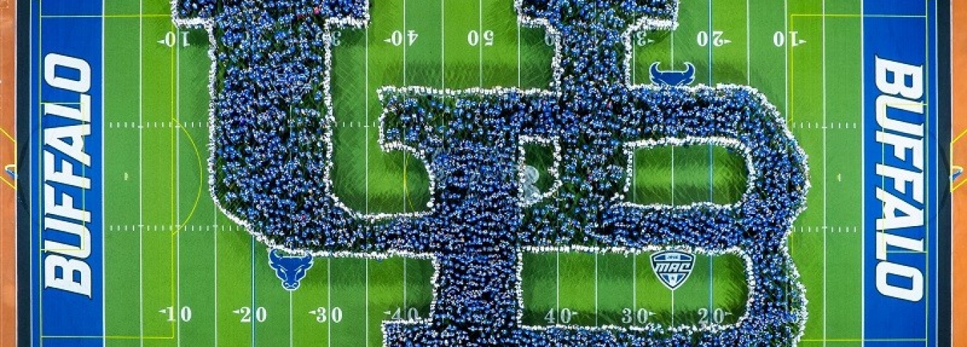 Zoom image: The always popular human interlocking UB featuring new UB students on Friday is among the highlights of Welcome Weekend. Photo (from the 2022 human UB): Douglas Levere 