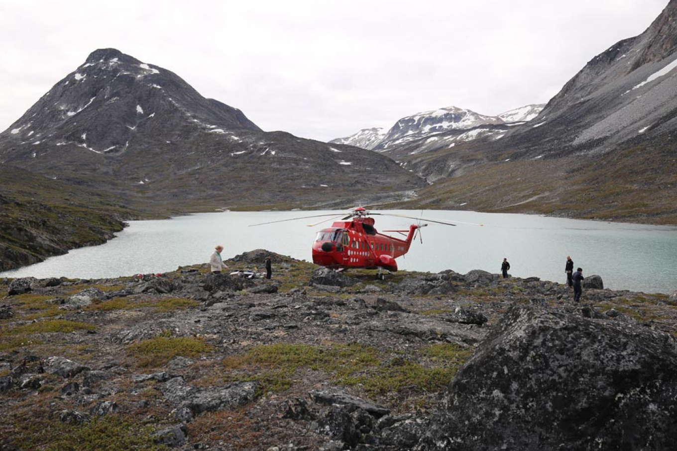 Zoom image: Univeristy at Buffalo researchers collected data in Greenland in 2016 that was used in the new study. Photo: Jason Briner 