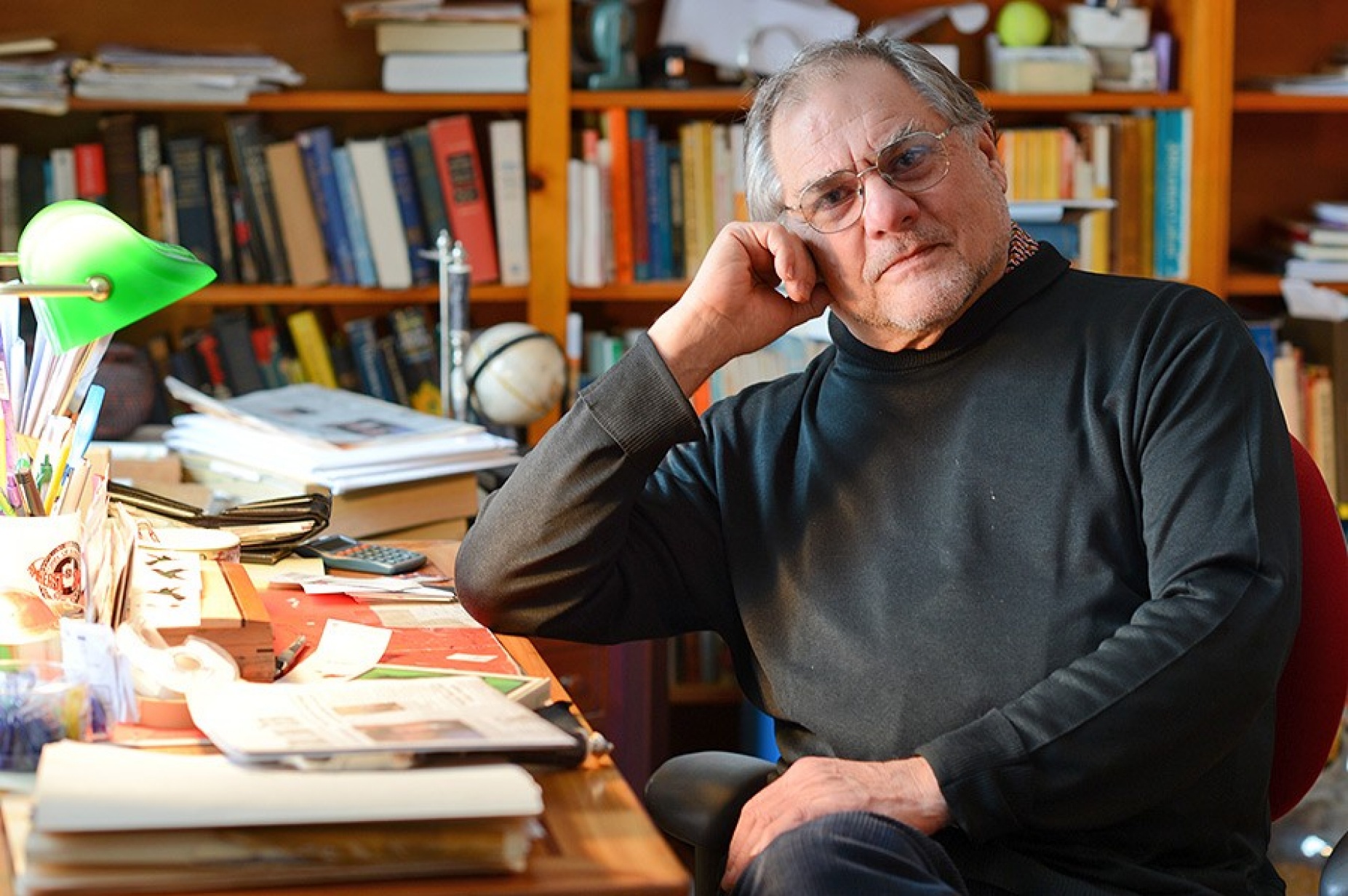 Howard Wolf. 