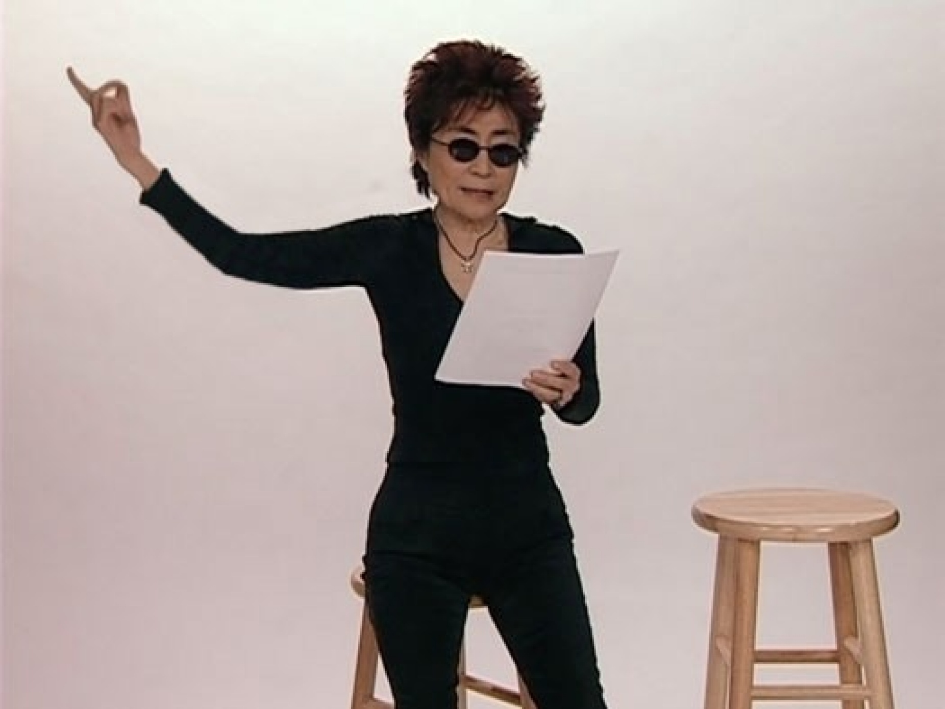 Yoko Ono, 13 Days Do-It-Yourself Dance Festival for Oslo. Broadcast at NRK Radio P2, Kulturbeitet, January 24-February 9, 2005, © Yoko Ono. 