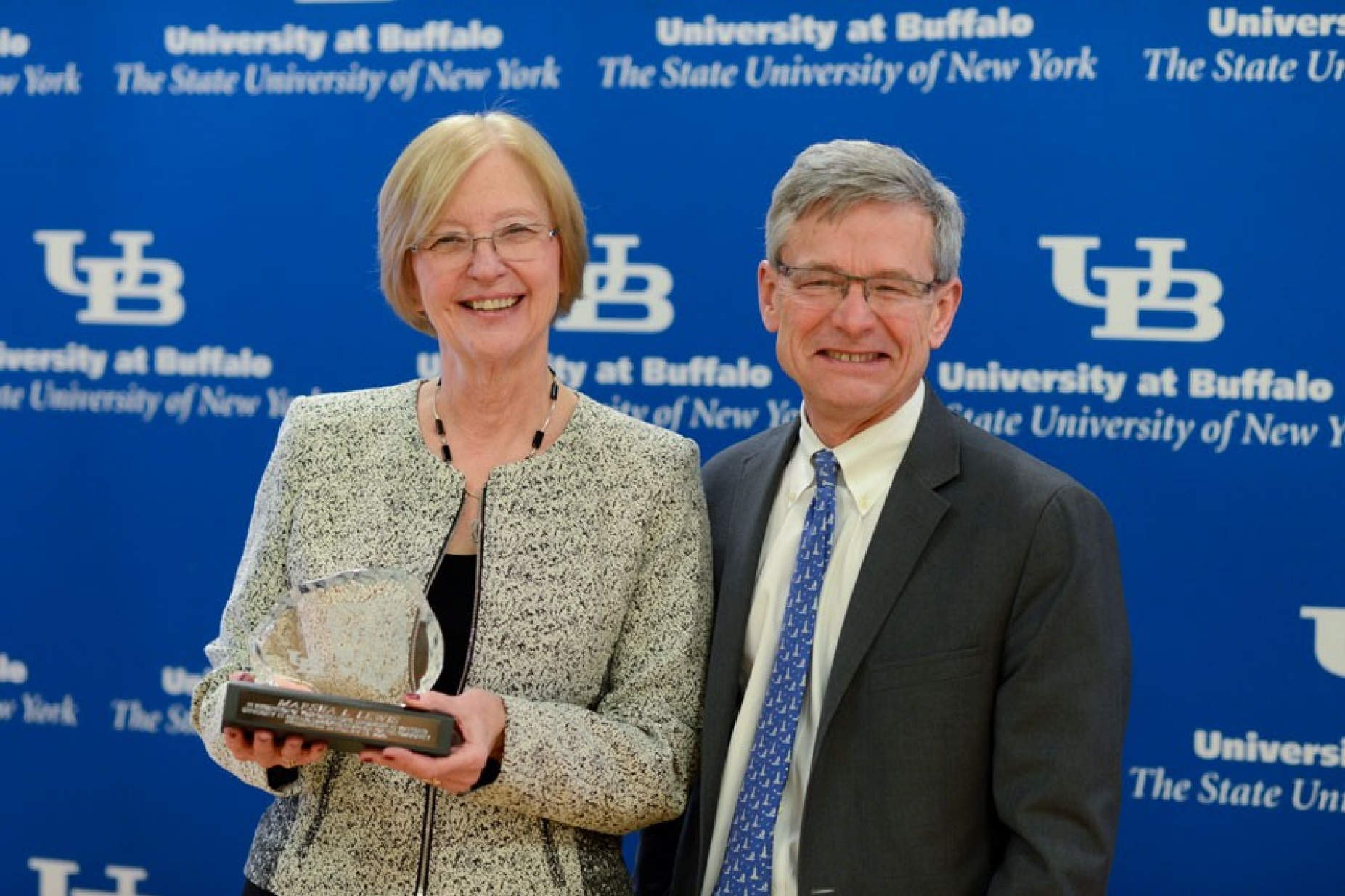 Marsha L. Lewis, Chair, 2015 Employees Campaign for the Community and Provost Charles F. Zukoski. Photo: Nancy J. Parisi. 