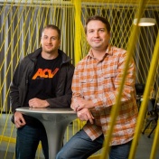 Startup brings wholesale car auctions to the web. 