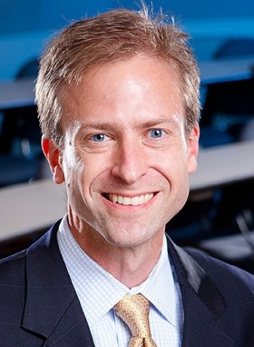 headshot of Paul Tesluk. 