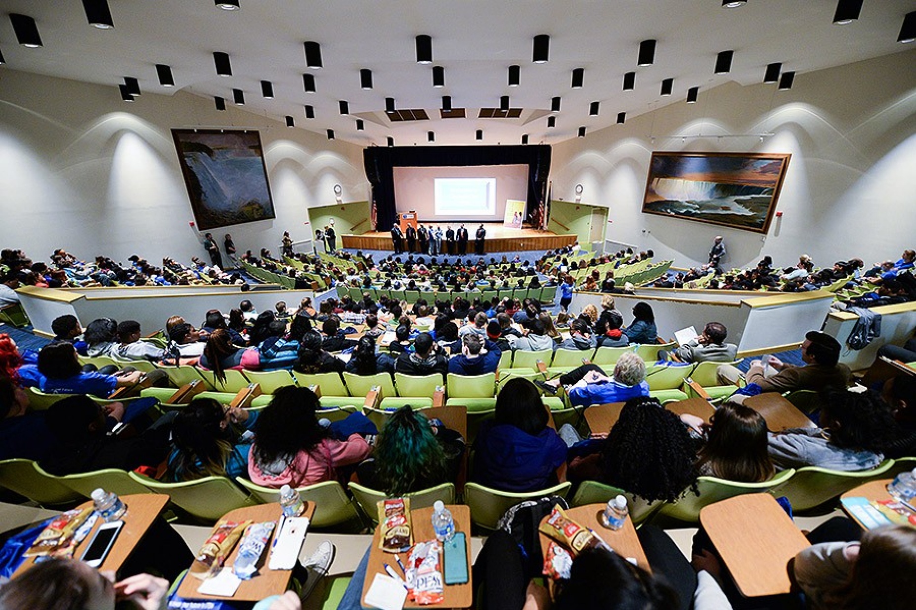 Audience at the 2016 Genome Day. 