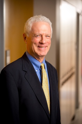 headshot of Len Epstein. 
