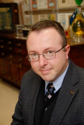 headshot of Donald Mager. 