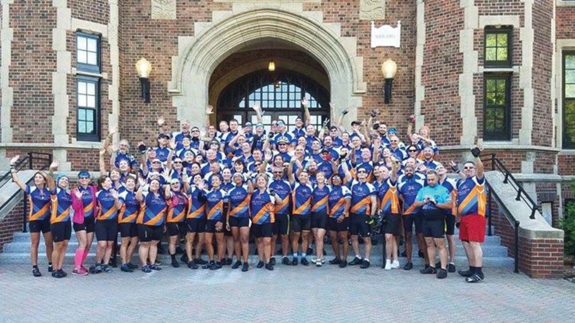2017 Empire ride participants group photo. 