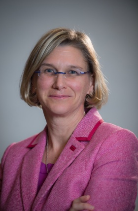 headshot of Liesl folks. 