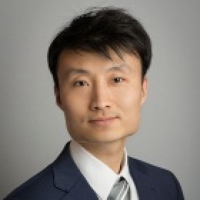 Headshot of Kang Sun. 