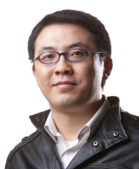 headshot of Qiaoqiang Gan. 