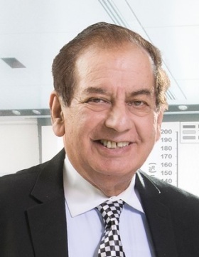 headshot of Paresh Dandona. 
