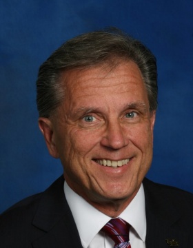 headshot of Chester Gary. 