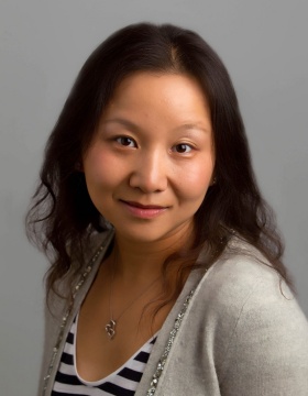 headshot of Janet Yang. 