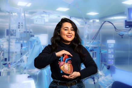Zoom image: Bita Nasiri. Cell-free Vascular Grafts That Grow with the Host. 