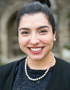 Elizabeth Barahona,. 