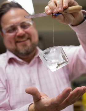 Entries for Jason Benedict's US Crystal Growing Competition are opened in the chemistry lab in NSC. Photographer: Douglas Levere. 