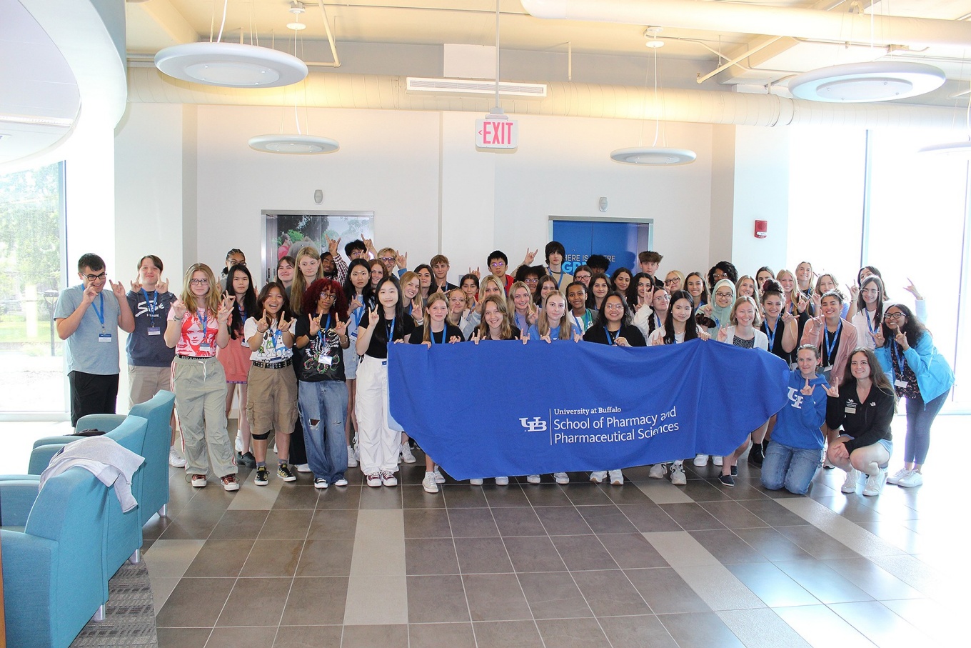 2024 Pharmacy Summer Institute attendees and student team leaders. 