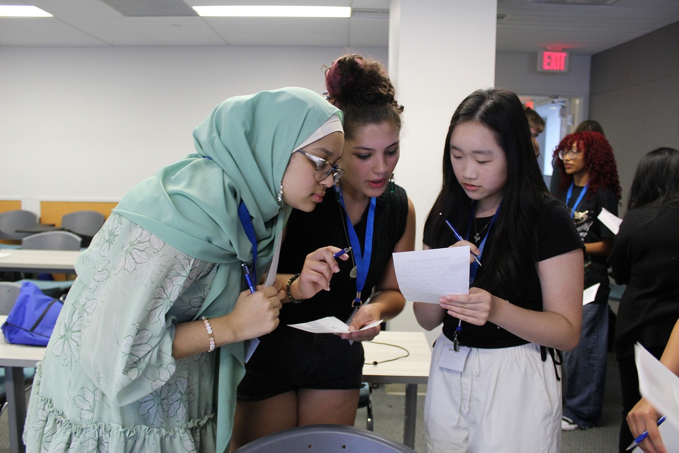 2024 Pharmacy Summer Institute attendees getting to know each other during icebreaker activity. 