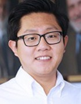 Zhongzheng (Jason) Niu. 