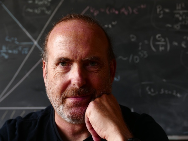 Head shot of Will Kinney, University at Buffalo physics, cosmology and astronomy expert. 